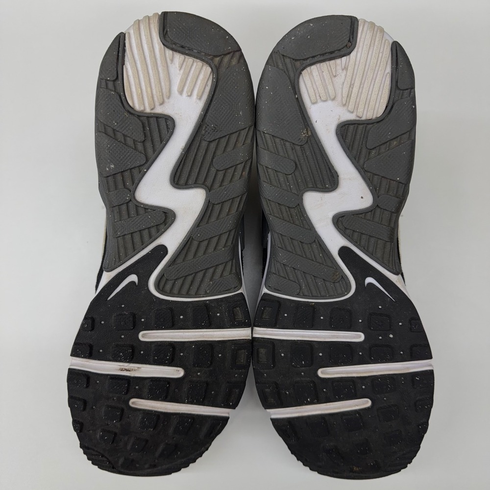 Nike Air Max Excee Black White Running Shoes Sneakers Mens Size 9 CD5432-003 - Picture 3 of 14
